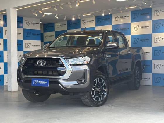 TOYOTA HILUX 2.8 D-4D TURBO DIESEL CD SRV 4X4 AUTOMÁTICO